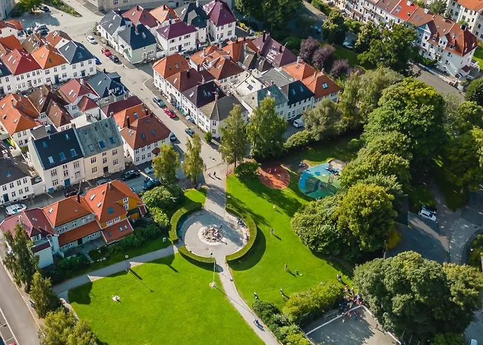 Apartment Moderne Med Sjoglott Og Balkong Bergen