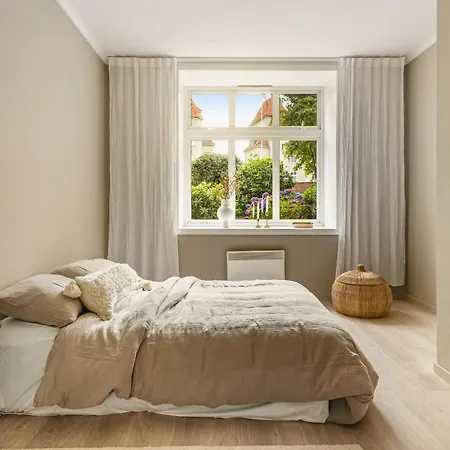 Апартаменти Moderne Med Sjoglott Og Balkong Берген