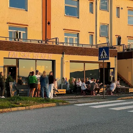 Moderne Med Sjoglott Og Balkong Апартаменти *